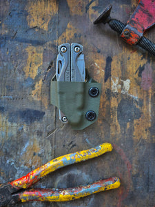 Rugged leatherman pouch