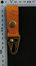 Load image into Gallery viewer, leather belt clip key organizer measurements