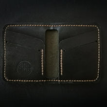 Load image into Gallery viewer, Celtic Leather classic EDC wallet (black leather with olive canvas liner)