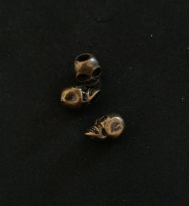 Small skull pewter bead (brass finish)