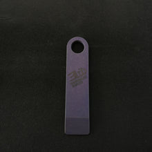 Load image into Gallery viewer, 3LD Titanium pocket pry bar (no designated cap lifter, purple stonewashed anodizing)