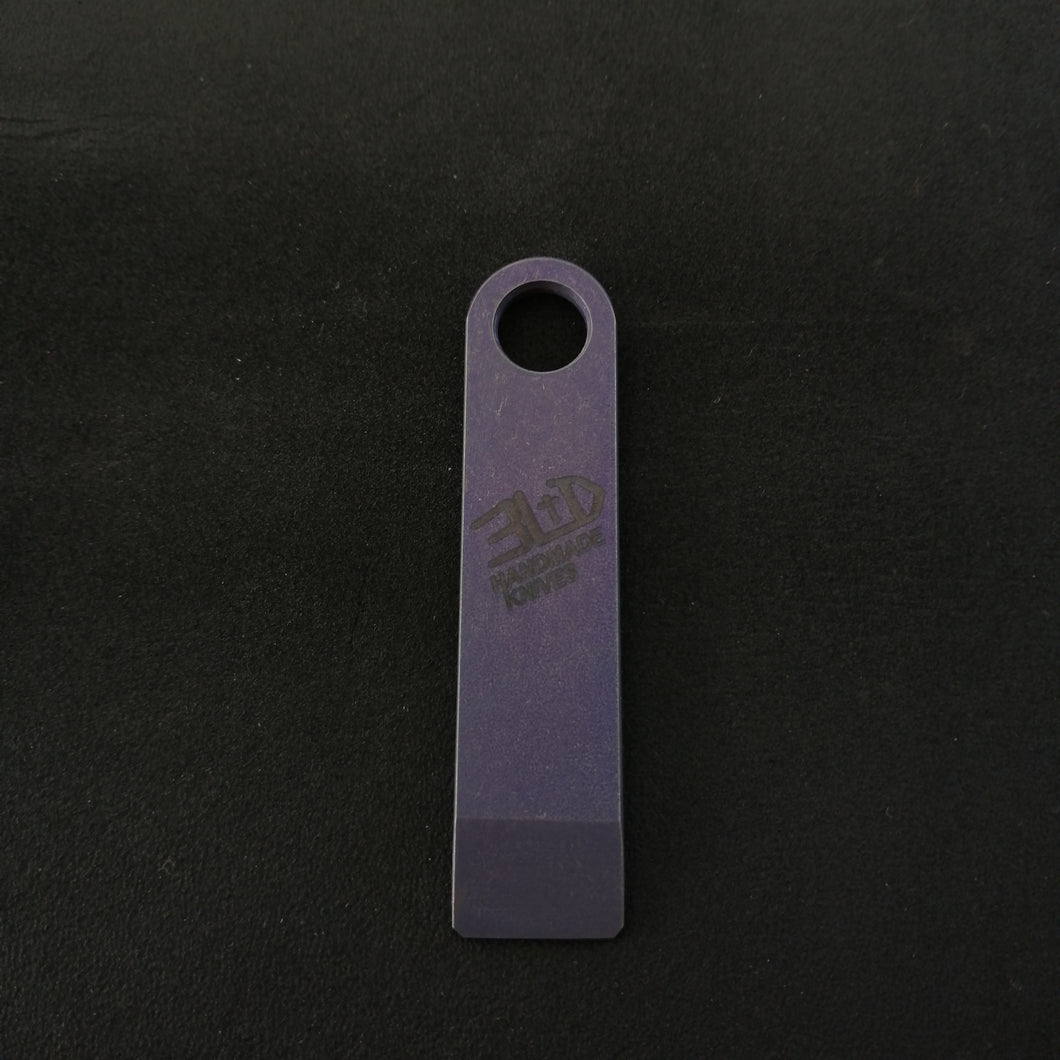 3LD Titanium pocket pry bar (no designated cap lifter, purple stonewashed anodizing)